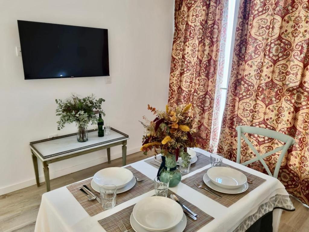 Apartamentos Rg Hospital Valme 세비야 외부 사진