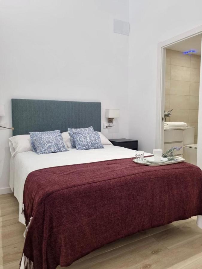 Apartamentos Rg Hospital Valme 세비야 외부 사진
