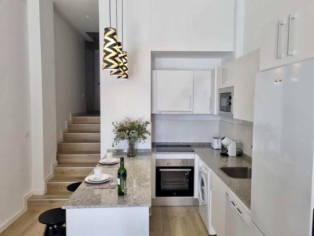 Apartamentos Rg Hospital Valme 세비야 외부 사진