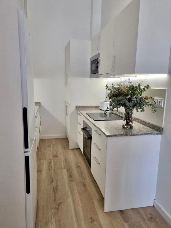 Apartamentos Rg Hospital Valme 세비야 외부 사진