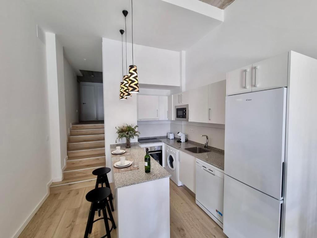 Apartamentos Rg Hospital Valme 세비야 외부 사진
