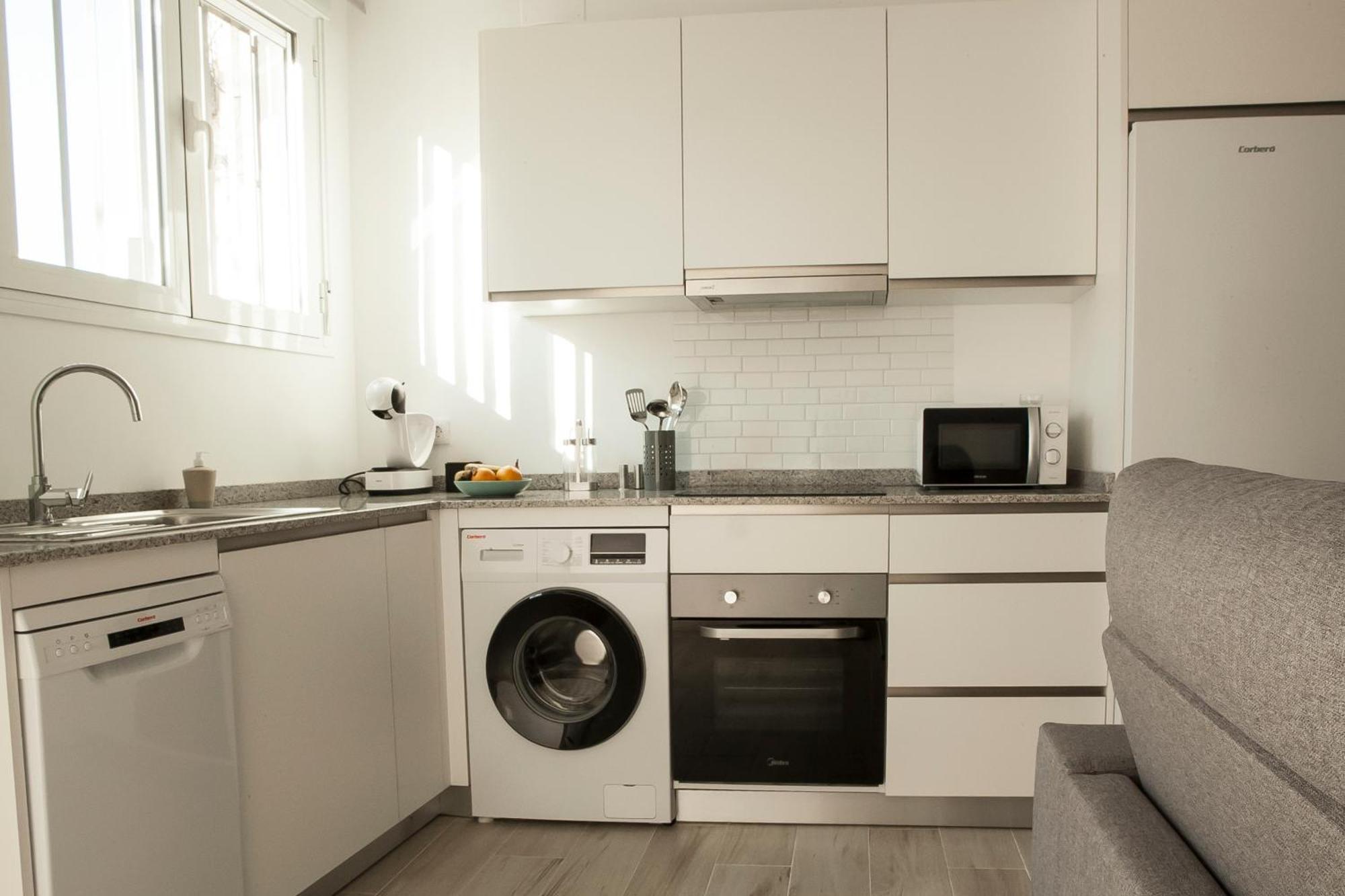 Apartamentos Rg Hospital Valme 세비야 외부 사진