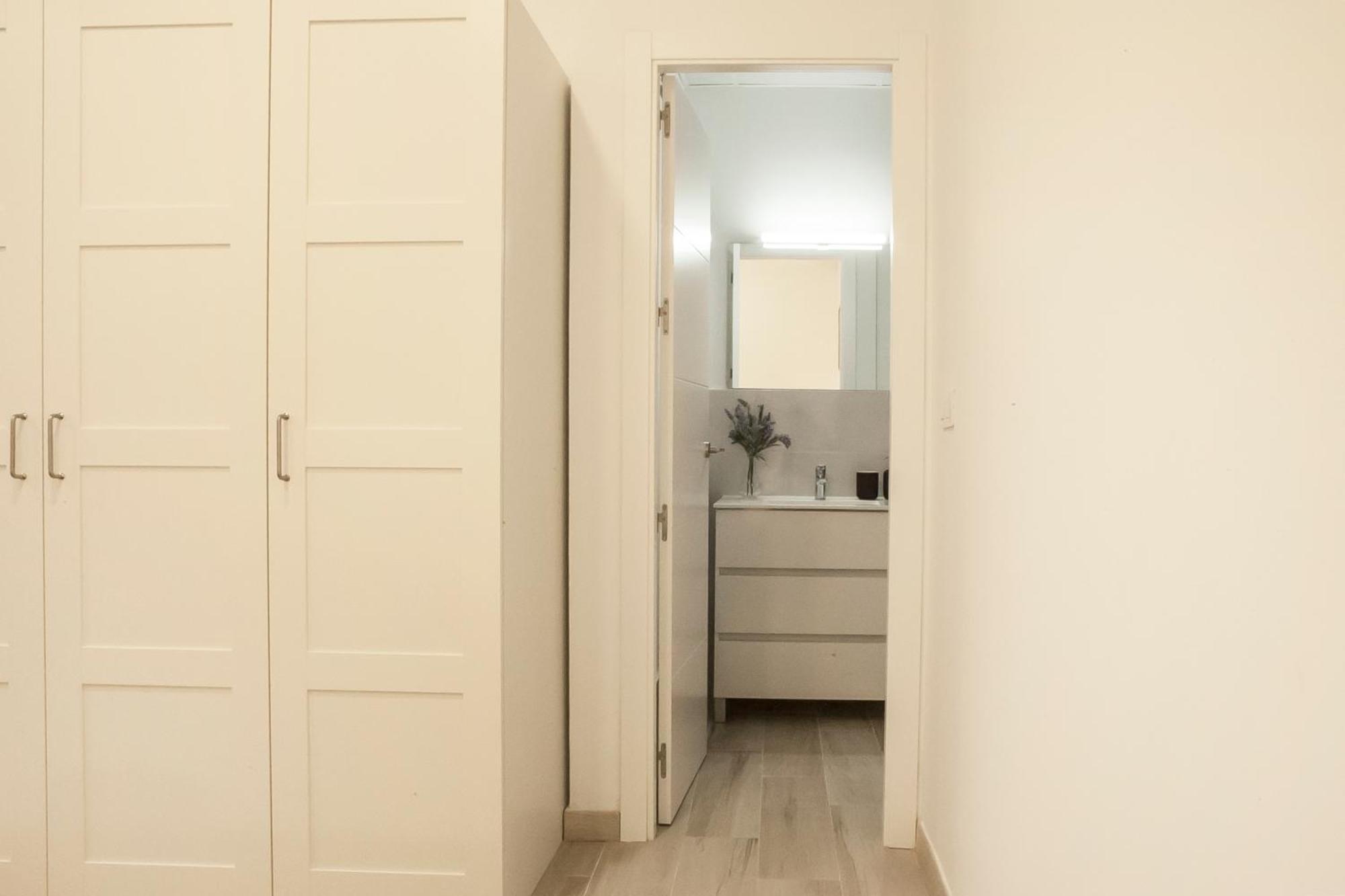 Apartamentos Rg Hospital Valme 세비야 외부 사진