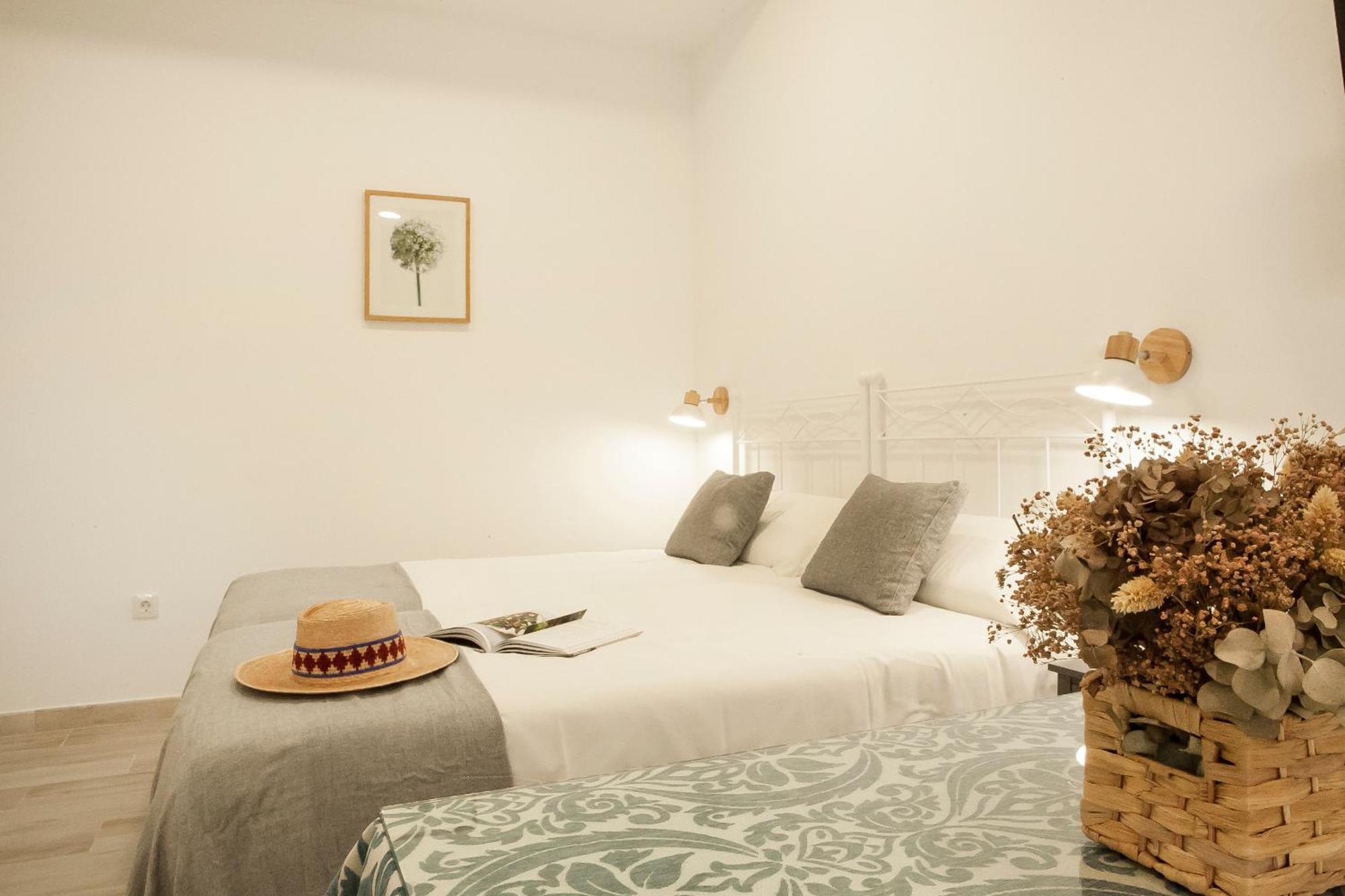Apartamentos Rg Hospital Valme 세비야 외부 사진