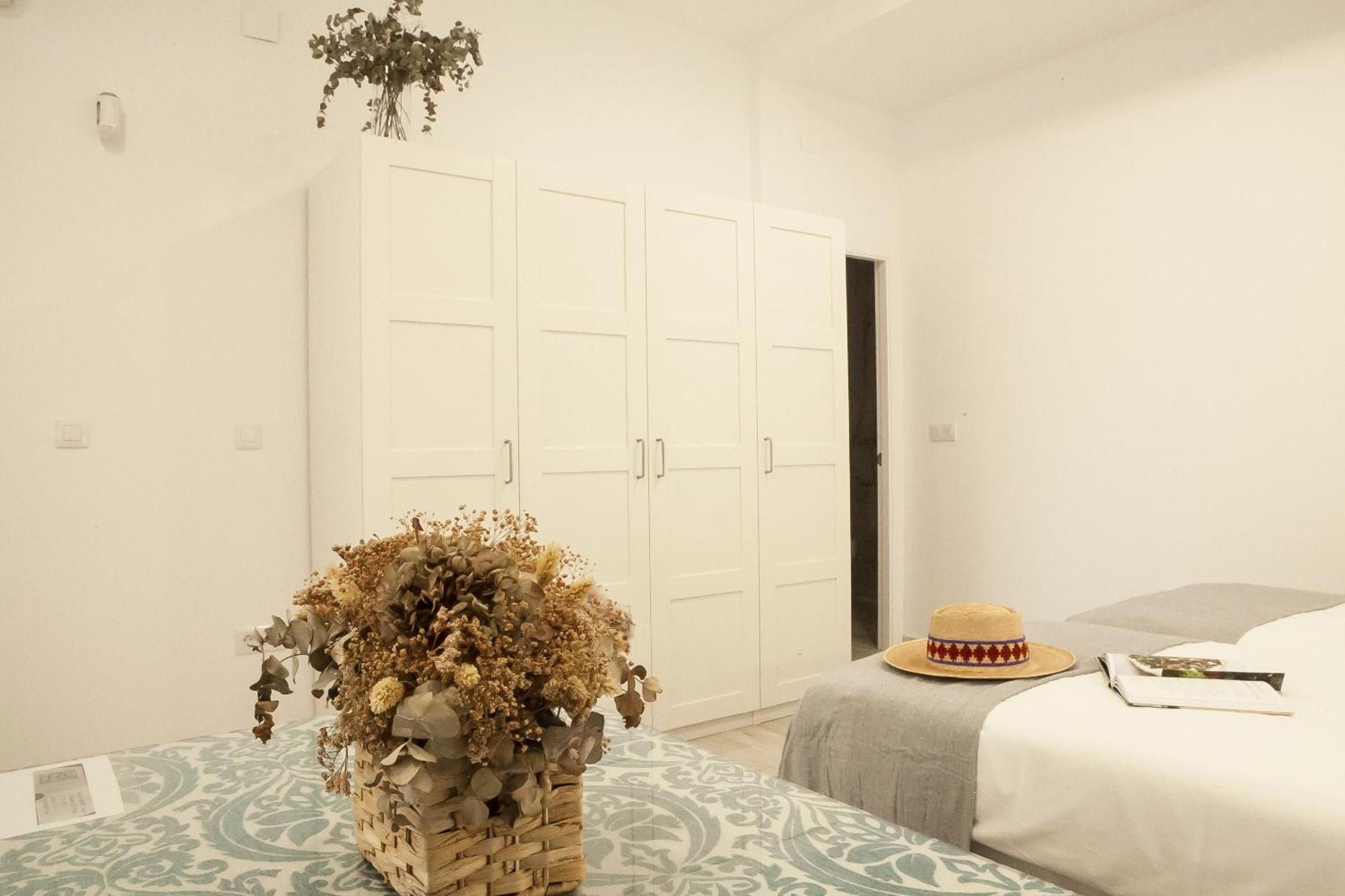Apartamentos Rg Hospital Valme 세비야 외부 사진