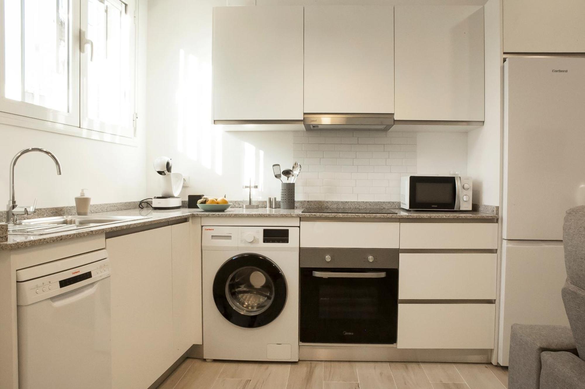 Apartamentos Rg Hospital Valme 세비야 외부 사진
