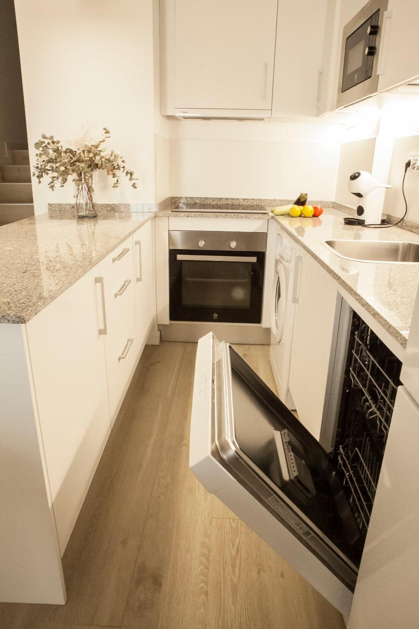 Apartamentos Rg Hospital Valme 세비야 외부 사진
