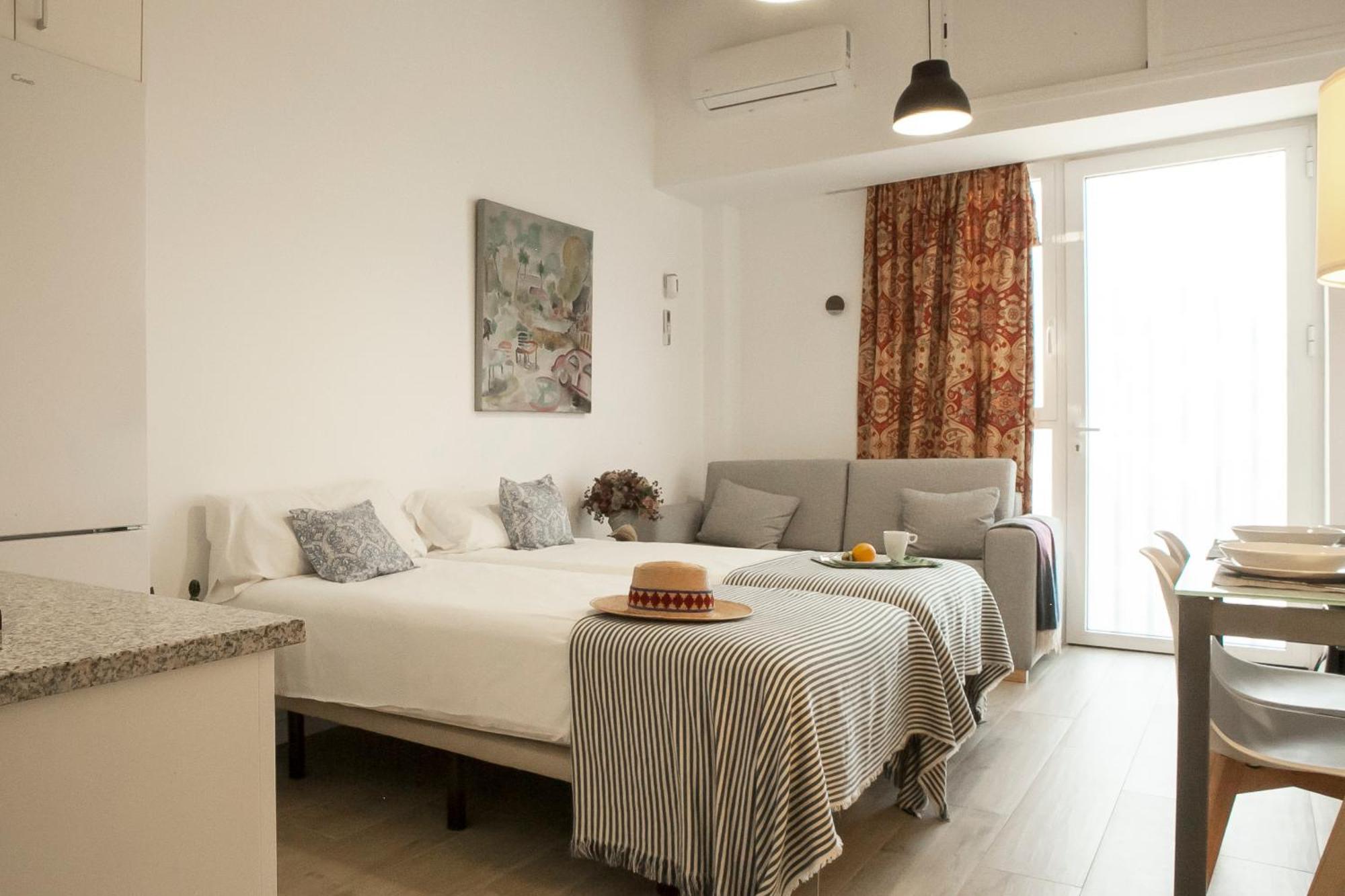 Apartamentos Rg Hospital Valme 세비야 외부 사진