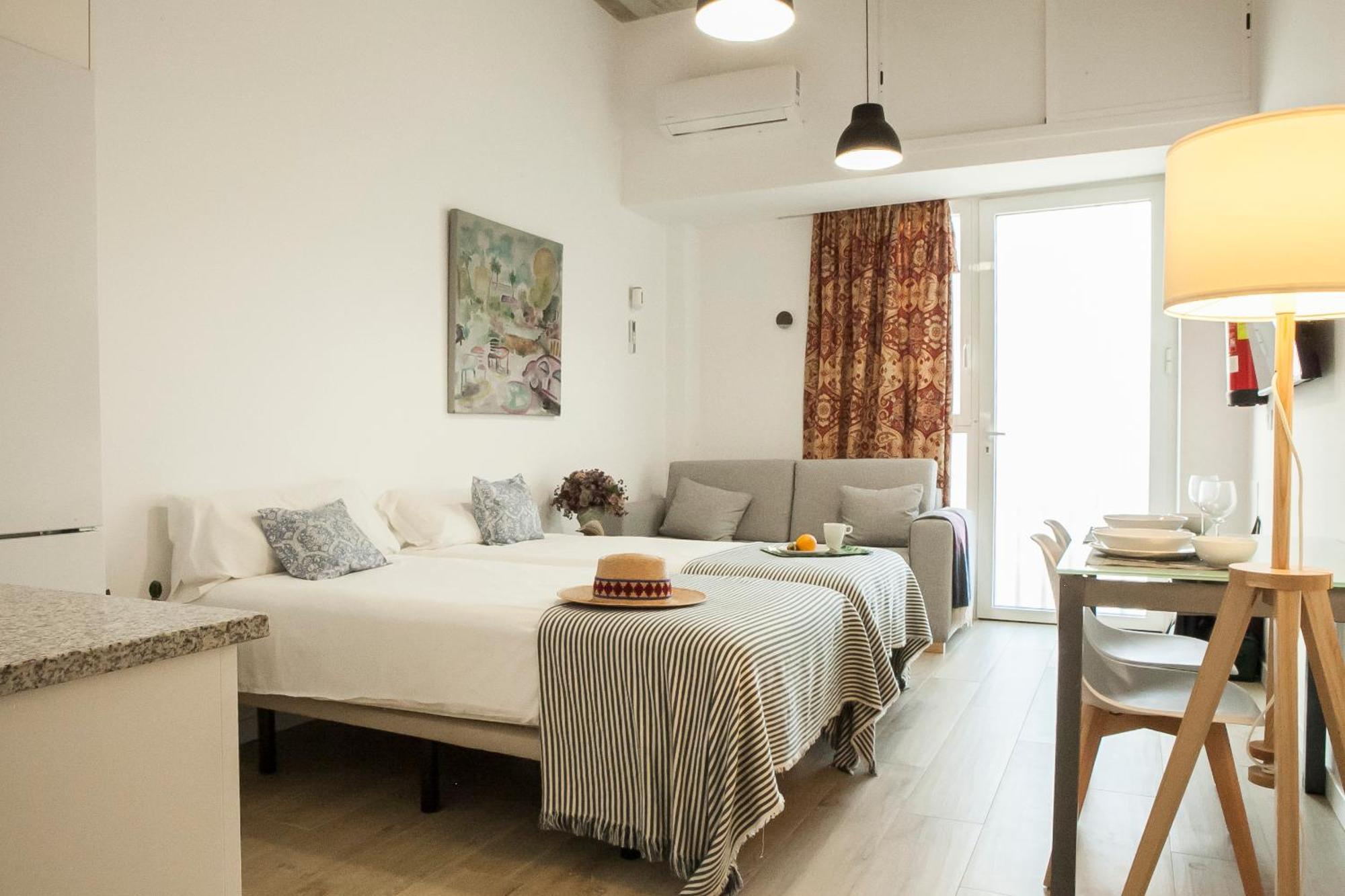 Apartamentos Rg Hospital Valme 세비야 외부 사진